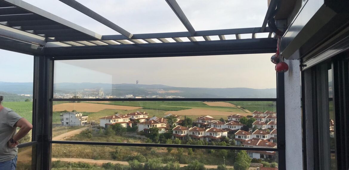 Vertical Sliding Windows
