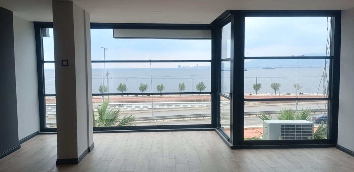 Guillotine Vertical Slider